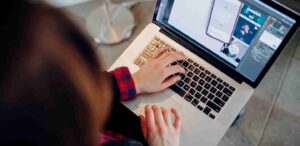 Realiser un montage video ou creer un diaporama 1 - LAWRENCE BANAHAN Wedding Photo côte d'Azur Réaliser un montage vidéo ou créer un diaporama